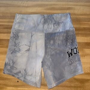Wolverine Women's Gray Tie-Dye Bike Shorts